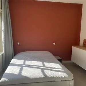 לינה וארוחת בוקר Terra West, אמסטרדם